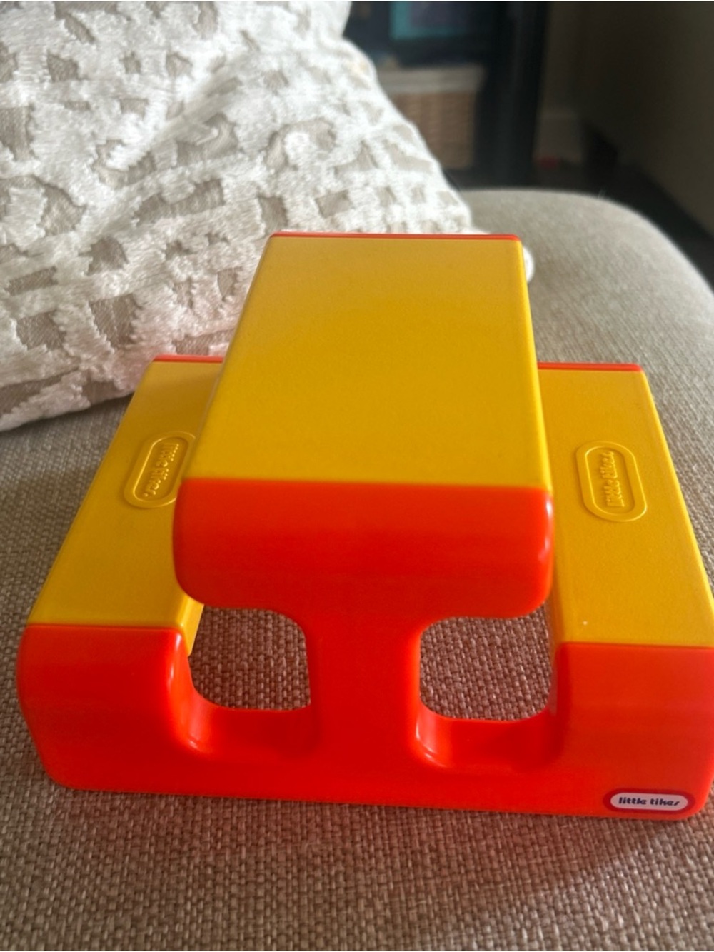 Vintage 1989 Little Tikes Place Dollhouse Picnic Table for Dolls Miniature - Picture 2 of 4
